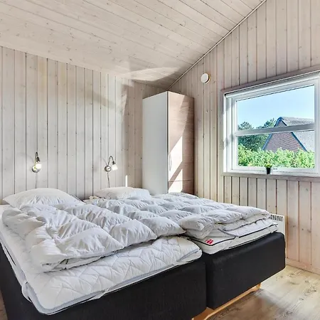 4 Bedroom Lovely In Romo 펜션 *